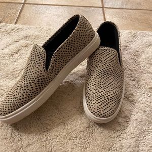 TIME N TRUE ANIMAL PRINT SLIP-ONS